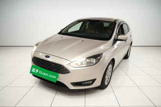 福特 福克斯 2017款 三厢 EcoBoost 180 自动旗舰型