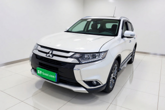 三菱 欧蓝德 2018款 2.0L 两驱荣耀版 5座