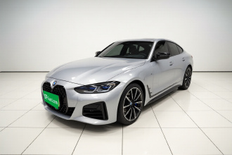 宝马4系 2022款 425i Gran Coupe M运动曜夜套装