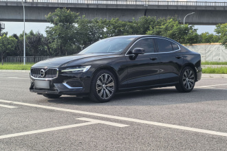 沃尔沃S60 2020款 T4 智远豪华版