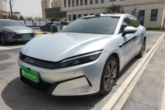 比亚迪 汉L 2025款 DM-i 200KM激光雷达旗舰型