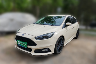 福特 福克斯 2015款 两厢 EcoBoost 180 自动运动型