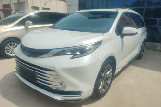 丰田 赛那SIENNA 2023款 2.5L混动 铂金版