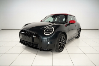 电动MINI COOPER 2024款 452km COOPER SE 赛车手