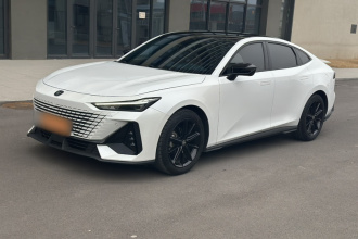 长安UNI-V 2022款 1.5T 尊贵型