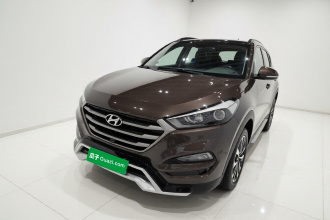 现代 途胜 2015款 1.6T 双离合两驱智能型
