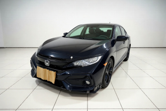 本田 思域 2021款 HATCHBACK 220TURBO CVT潮酷控
