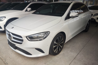 奔驰B级 2021款 B 180 时尚型