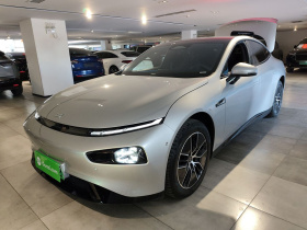 小鹏P7 2023款 P7i 702 Pro