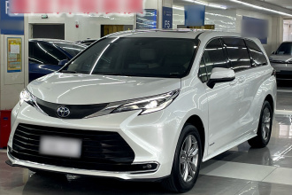 丰田 赛那SIENNA 2023款 2.5L混动 舒适版