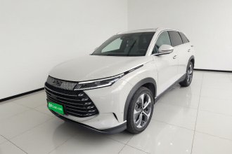 比亚迪 护卫舰07 2024款 荣耀版 DM-i 205KM 旗舰型