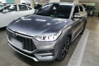 比亚迪 宋PLUS 2020款 1.5T 自动旗舰型
