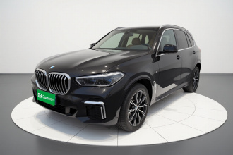 宝马X5 2022款 xDrive 30Li 尊享型M运动套装