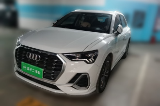 奥迪Q3 2022款 40 TFSI 时尚动感型
