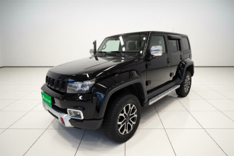 北京越野BJ40 2024款 2.0T 城市猎人荣耀版