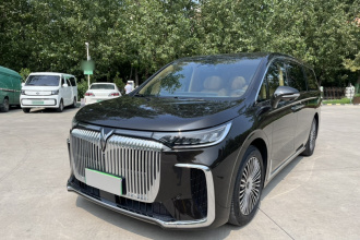 岚图汽车 岚图梦想家 2025款 PHEV 四驱尊贵鲲鹏版