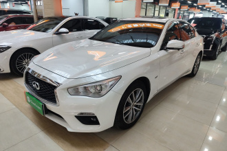 英菲尼迪Q50L 2021款 2.0T 舒适版