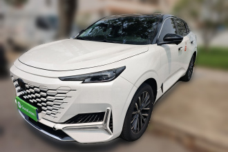 长安UNI-K 2023款 2.0T 两驱悦享型