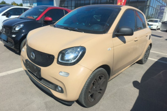 smart forfour 2017款 0.9T 66千瓦挚爱特别版