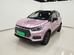 比亚迪 元新能源 2019款 EV360 智联领尚型