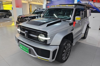 超境汽车 共创坦克300 2021款 2.0T 赛博坦克