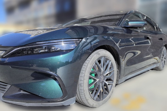比亚迪 汉 2022款 EV 610KM四驱千山翠限量版