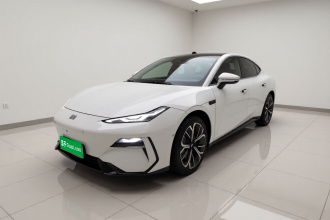 吉利银河 银河E8 2025款 700km 远航智驾版