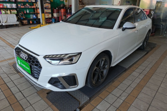 奥迪A4L 2022款 40 TFSI 时尚动感型