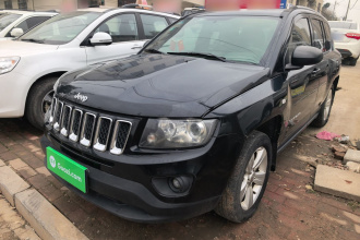 Jeep 指南者(进口) 2015款 2.0L 两驱运动版