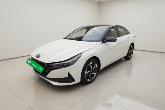现代 伊兰特 2022款 1.5L CVT LUX尊贵版
