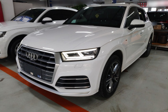 奥迪Q5L 2020款 改款 40 TFSI 荣享时尚型