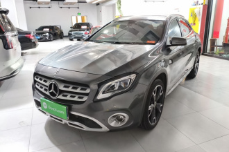 奔驰GLA 2017款 GLA 220 4MATIC 时尚型