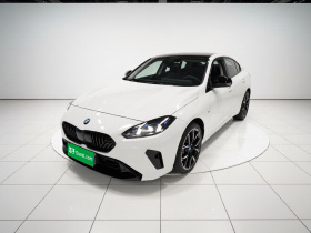 宝马2系 2025款 225L M运动曜夜套装