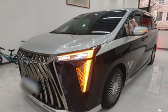 广汽传祺 传祺M8 2023款 宗师系列 双擎 御尊版