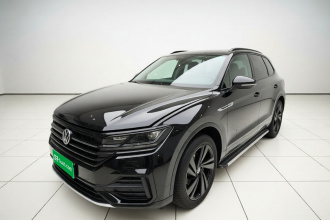 大众 途锐 2021款 3.0TSI 锐享版 曜黑运动套装