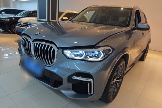 宝马X5 2022款 改款 xDrive 30Li 尊享型M运动套装