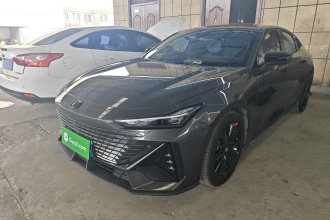 长安UNI-V 2022款 1.5T 尊贵型