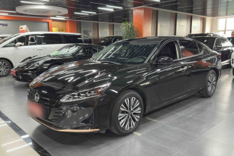 日产 天籁 2024款 2.0L SV 黑金版