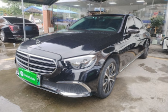 奔驰E级新能源 2022款 改款二 E 350 e L 插电式混合动力轿车
