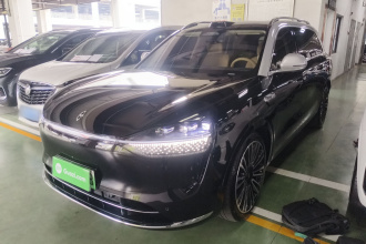 鸿蒙智行 问界M9 2025款 增程 Ultra版 52kWh 6座版 (192线激光雷达）