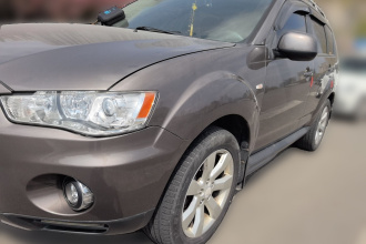 三菱 欧蓝德(进口) 2011款 劲界 2.4 时尚版