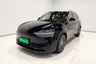 鸿蒙智行 问界M9 2025款 增程 Ultra版 52kWh 6座版 (192线激光雷达）