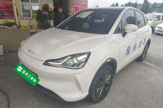 哪吒汽车 哪吒V 2022款 潮 400 Lite