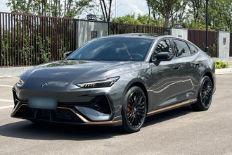 长安UNI-V 2025款 第三代 2.0T 劲擎型