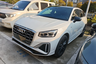 奥迪Q2L 2022款 35 TFSI 进取动感型