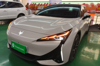 ARCFOX极狐 极狐 阿尔法S5 2025款 560MAX 185kW