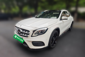 奔驰GLA 2019款 GLA 200 时尚型