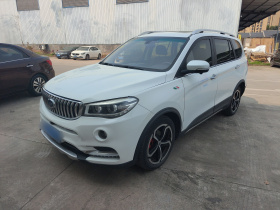 SWM斯威汽车 SWM斯威X7 2017款 1.5T 自动智享型 7座