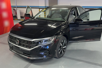 大众 帕萨特 2026款 出众款 380TSI 龙耀版