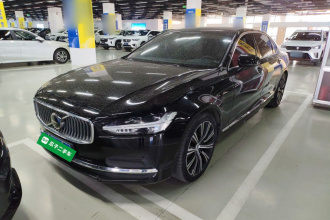 沃尔沃S90 2023款 B5 智远豪华版